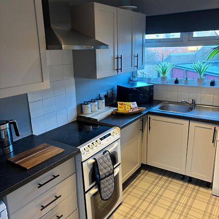 Fantastic Full 3 Bedroom Modern Apartment Belfast Buitenkant foto