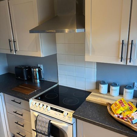 Fantastic Full 3 Bedroom Modern Apartment Belfast Buitenkant foto