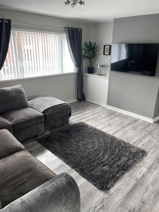 Fantastic Full 3 Bedroom Modern Apartment Belfast Buitenkant foto
